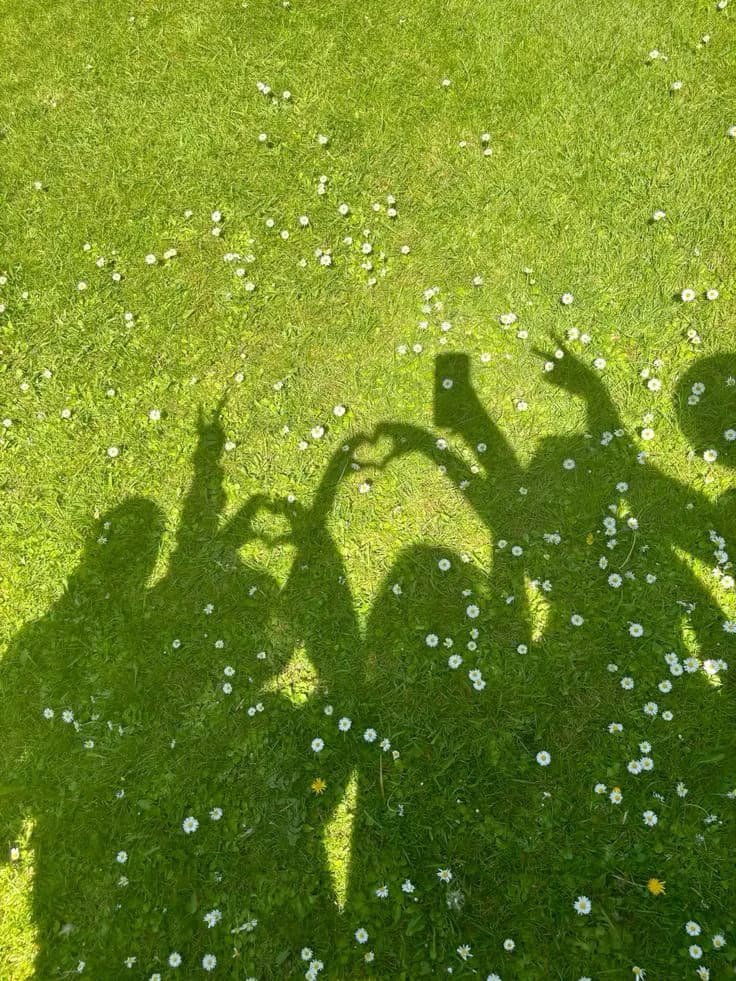 Freunde teilen einen Moment